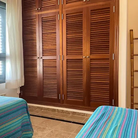 别墅 Aguamarina 52 *